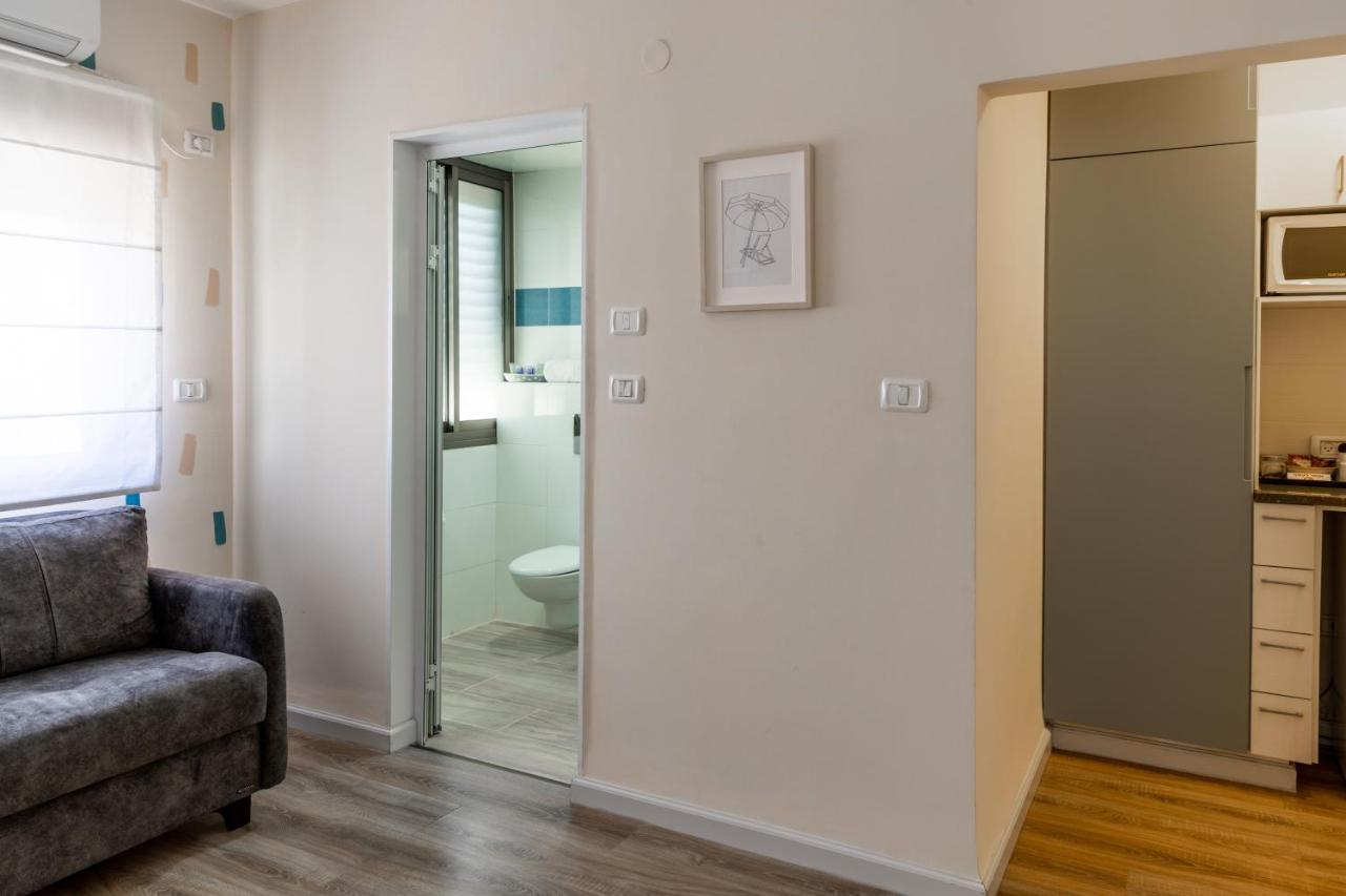 Domus Bat Galim Hotel ハイファ エクステリア 写真