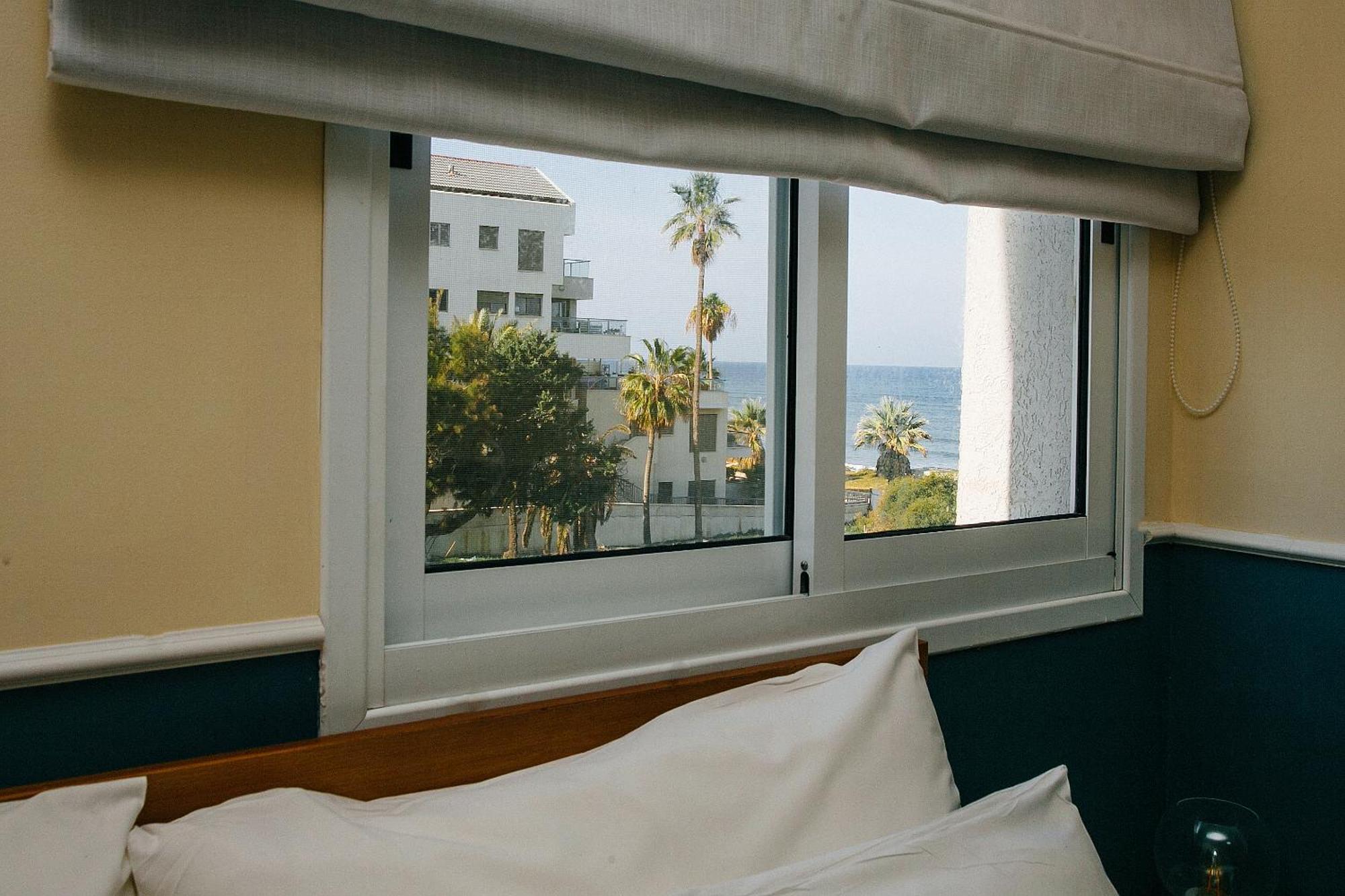 Domus Bat Galim Hotel ハイファ エクステリア 写真